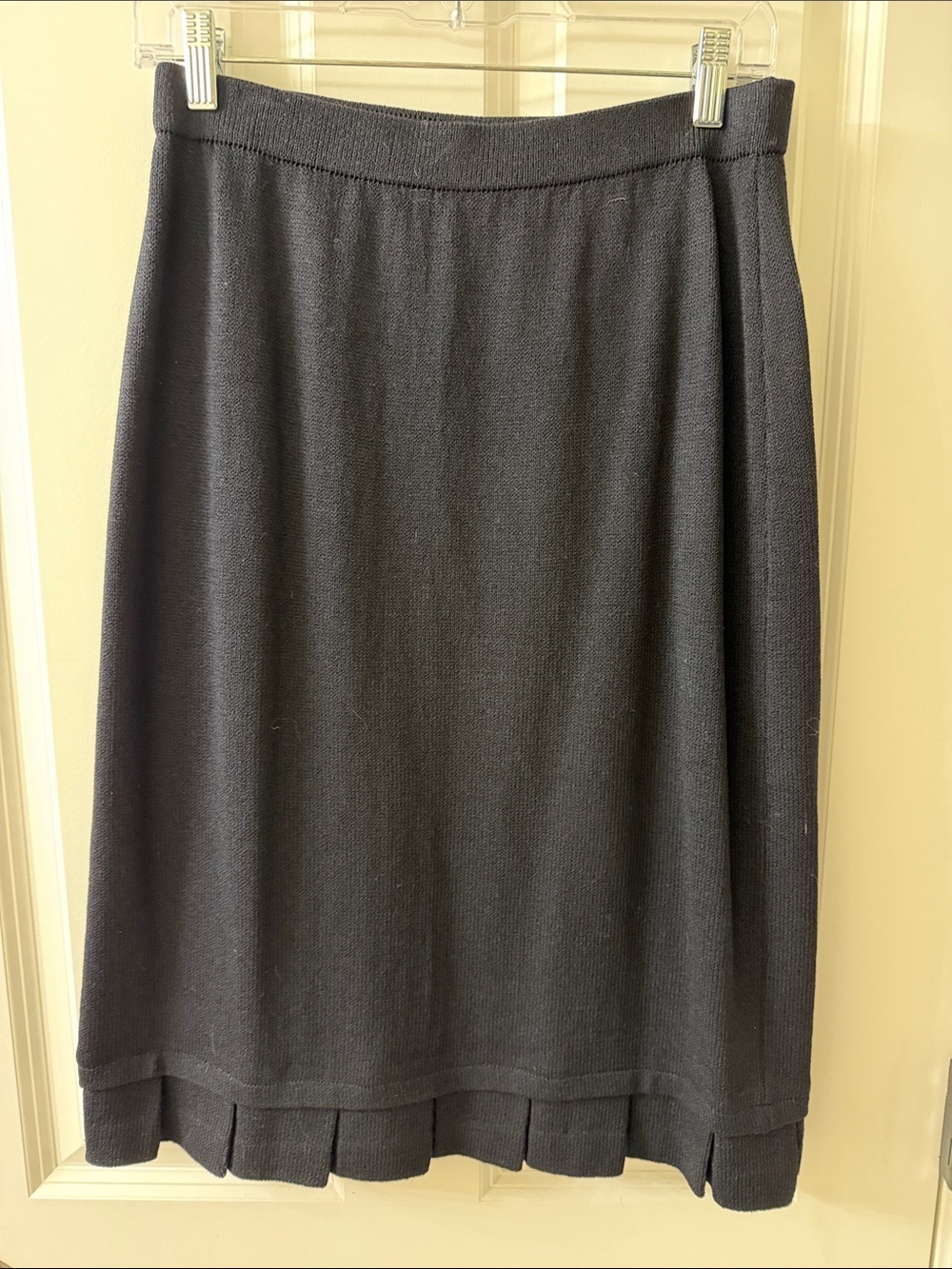 St. John Collection Black Midi Knit Skirt with Pleated Hem